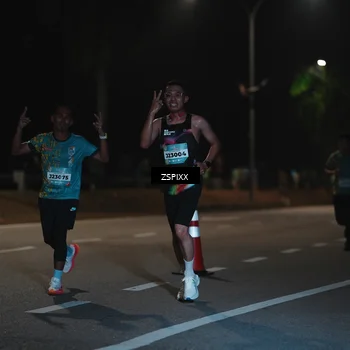 Runner Photo 5913645