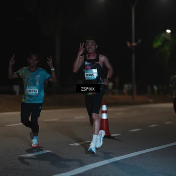 Runner Photo 5913656