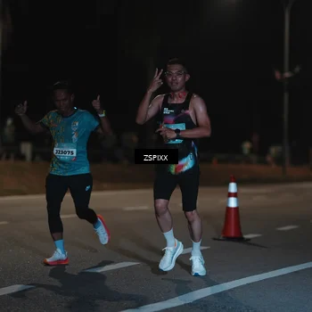 Runner Photo 5913659