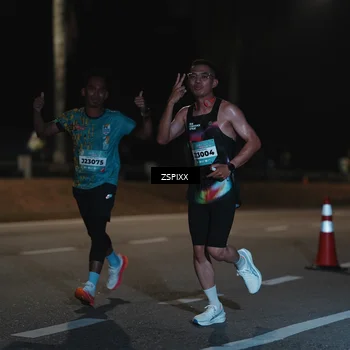 Runner Photo 5913663