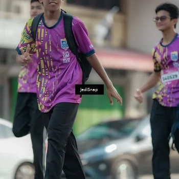 Runner Photo 5913715