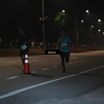 Runner Photo 5913745