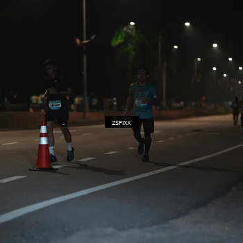 Runner Photo 5913749