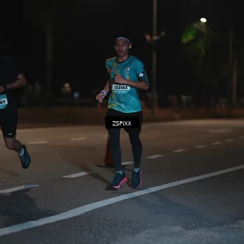Runner Photo 5913770