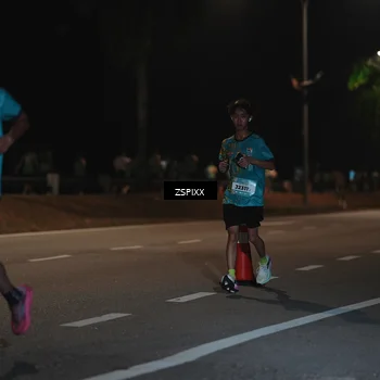 Runner Photo 5913853