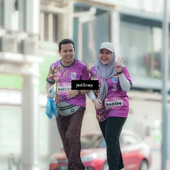 Runner Photo 5913873