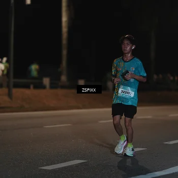 Runner Photo 5913876
