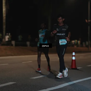 Runner Photo 5913919