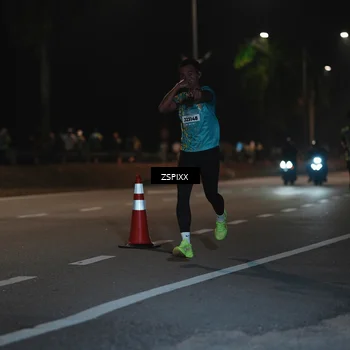 Runner Photo 5914002