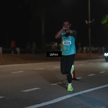 Runner Photo 5914011
