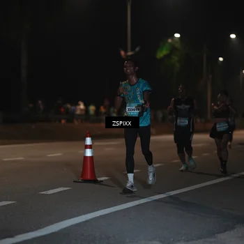 Runner Photo 5914035