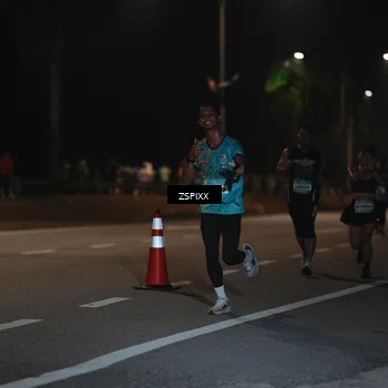 Runner Photo 5914038