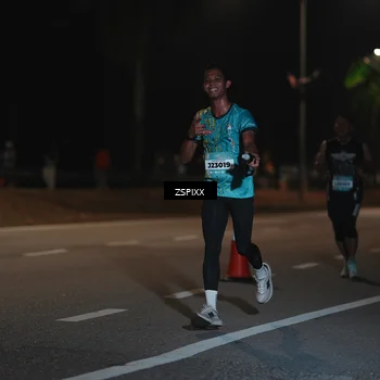 Runner Photo 5914054