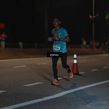 Runner Photo 5914352