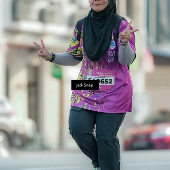 Runner Photo 5914459