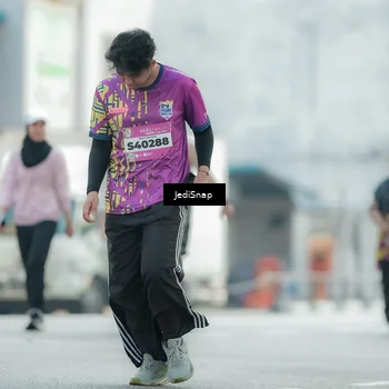 Runner Photo 5914473