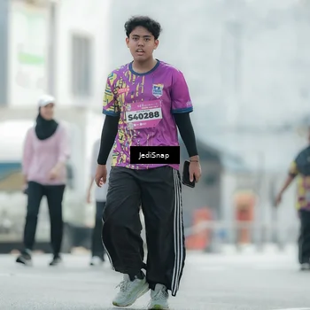 Runner Photo 5914498