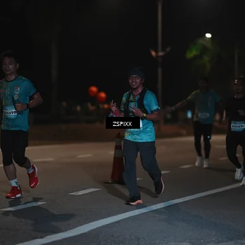 Runner Photo 5914530