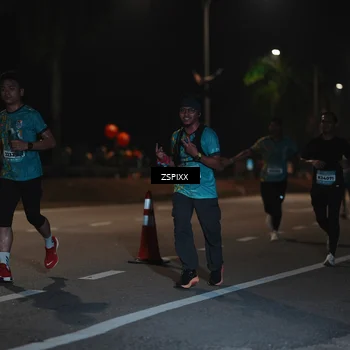 Runner Photo 5914535