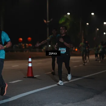 Runner Photo 5914555