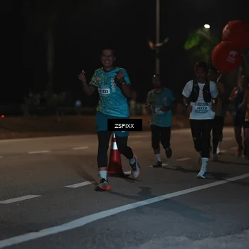 Runner Photo 5914656