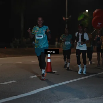 Runner Photo 5914659