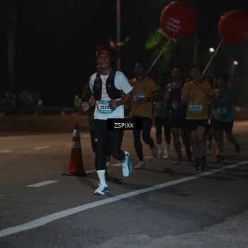 Runner Photo 5914671