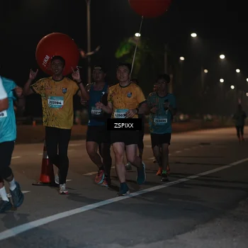 Runner Photo 5914697