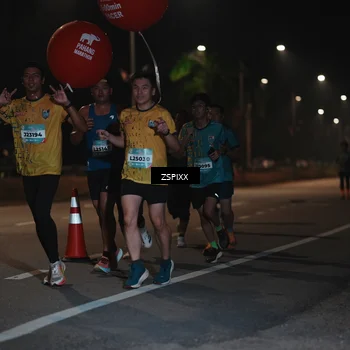 Runner Photo 5914716