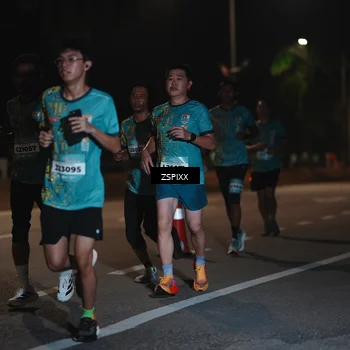 Runner Photo 5914749