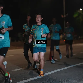 Runner Photo 5914760