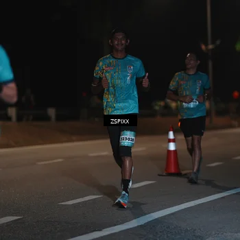 Runner Photo 5914799
