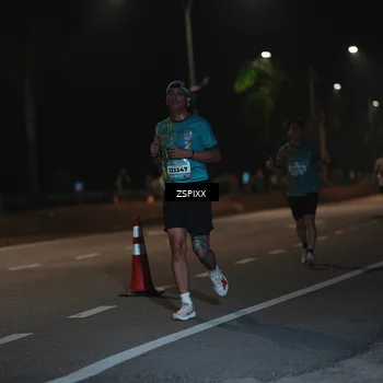 Runner Photo 5914877