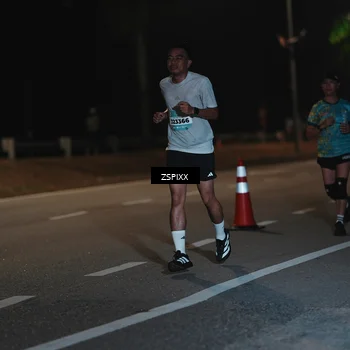 Runner Photo 5914975