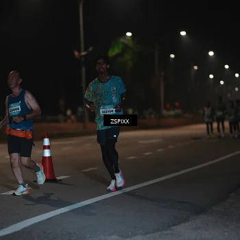 Runner Photo 5915062