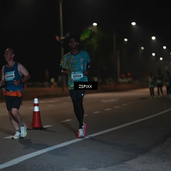 Runner Photo 5915070