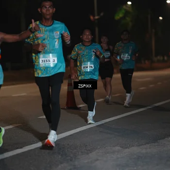 Runner Photo 5915130