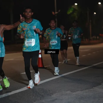 Runner Photo 5915132