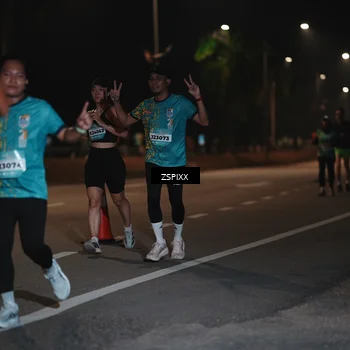 Runner Photo 5915137