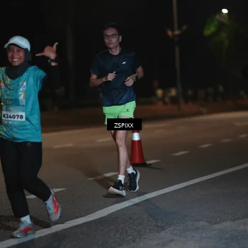 Runner Photo 5915196