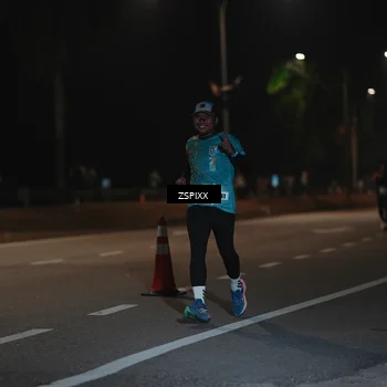 Runner Photo 5915231