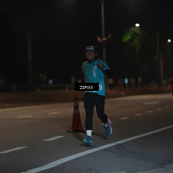 Runner Photo 5915235