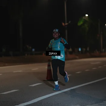 Runner Photo 5915244