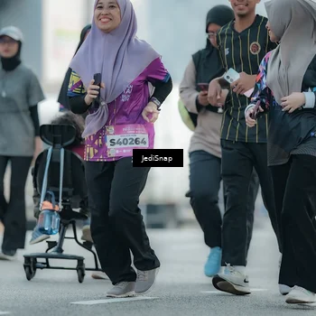 Runner Photo 5915251
