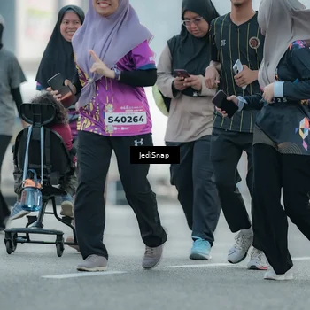 Runner Photo 5915260