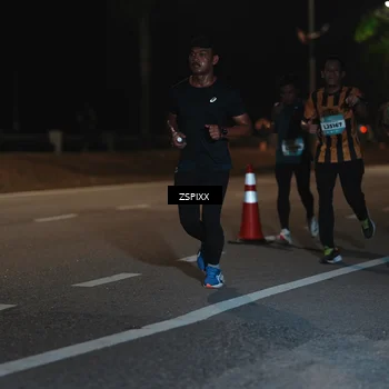 Runner Photo 5915348