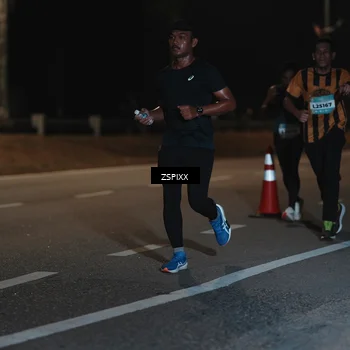 Runner Photo 5915349
