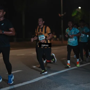 Runner Photo 5915350