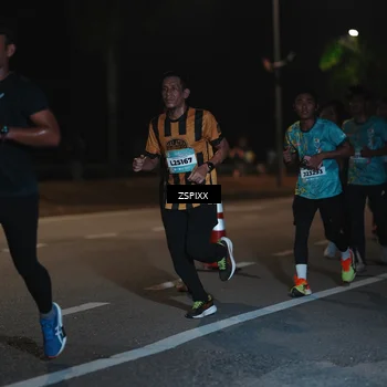 Runner Photo 5915353
