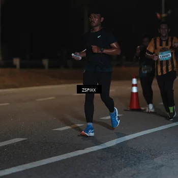 Runner Photo 5915354